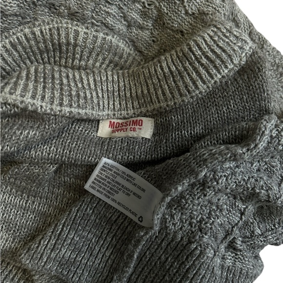 Mossimo Grey Cable Knit Sweater - Size Medium - Picture 3 of 3